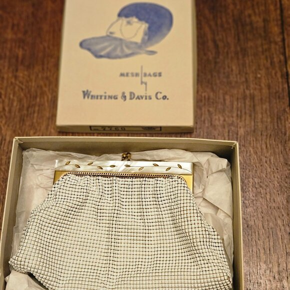 Vtg. Whiting and Davis Mother of Pearl Inlay White Mesh Clutch Orig.Box - Picture 1 of 13